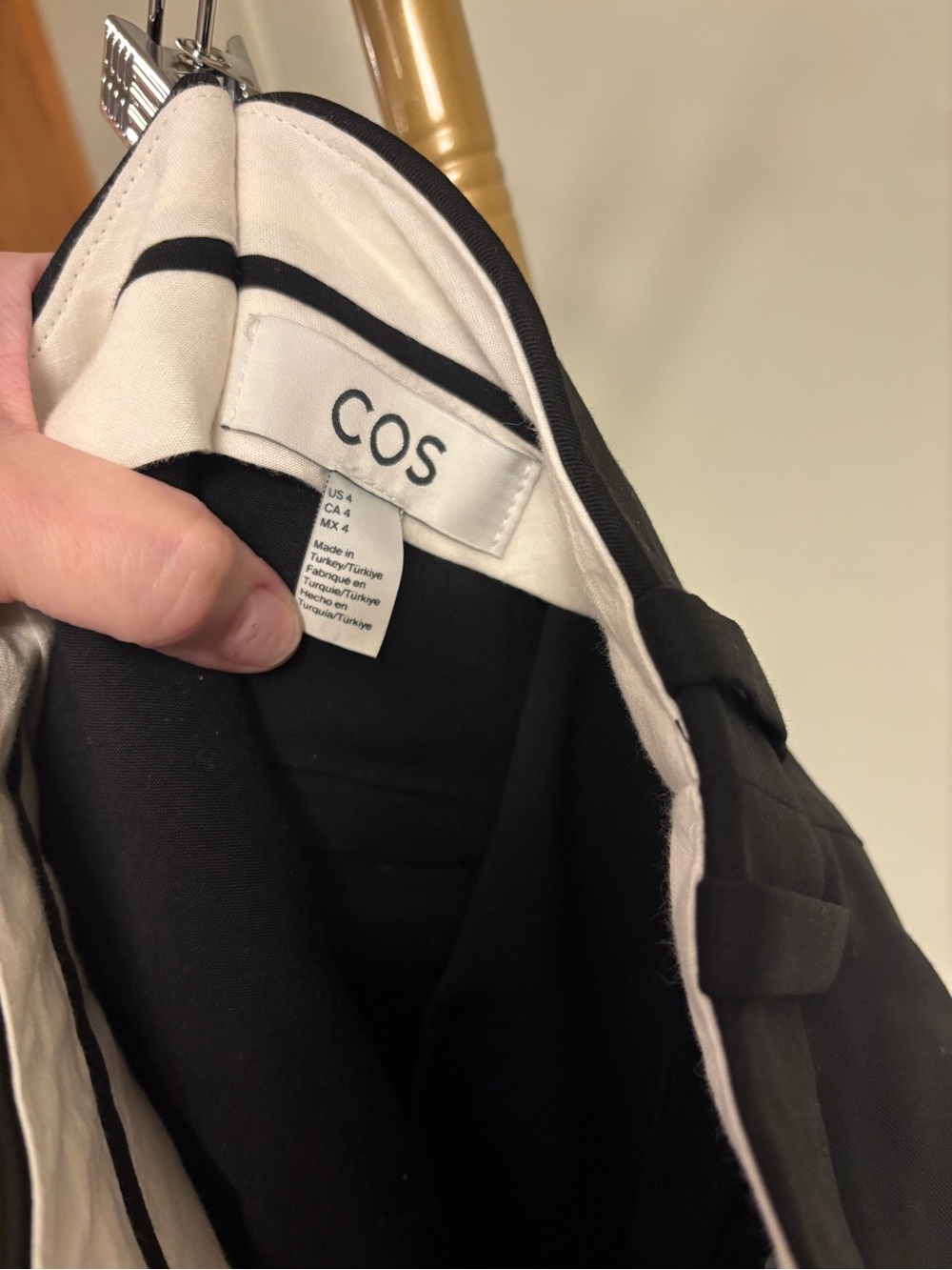 COS Black Pleated Shorts / Skort MSRP $110 Cotton Shorts Size 4 - Picture 4 of 5